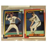 TWO VINTAGE BASEBALL TRADING CARDS / SHIPS