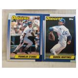 TWO VINTAGE BASEBALL TRADING CARDS / SHIPS