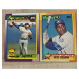 TWO VINTAGE BASEBALL TRADING CARDS / SHIPS