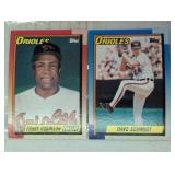 TWO VINTAGE BASEBALL TRADING CARDS / SHIPS