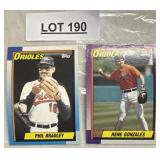 TWO VINTAGE BASEBALL TRADING CARDS / SHIPS