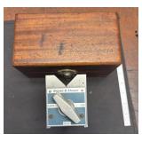 Brown and sharpe precision, magnetic V block