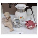 Assorted vintage lot / corning, and other items