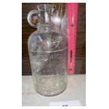 8.25" VINTAGE WHITE HOUSE VINEGAR BOTTLE /SHIP