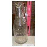 1 QUART MILK BOTTLE COLLINS COMMUNITY DAIRY
