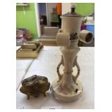 JEWELRY CASKET AND A VINTAGE LAMP / SHIPS