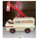 FISHER PRICE RESCUE 1974 USED / NEEDS CLEANING