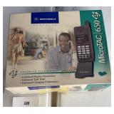 Motorola MicroTAC 650 Cellular Telephone VINTAGE