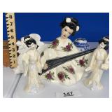 JAPANESE STYLE CERAMIC GEISHA FIGURINE SET