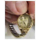 10K gf  17j wind up watch works