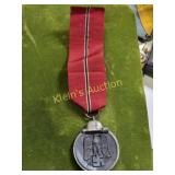 WWII battle medal 1941-42 w. ribbon VGC