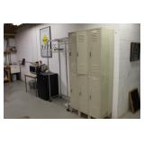 6 Storage lockers 6 Storage lockers