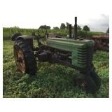 1942 John Deere Model B Tractor w/ lift 