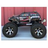 Summit Traxxas 4WD RC Monster Truck Summit Traxxas 4WD RC Monster Truck