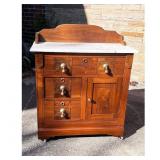 Lot #107 Antique Wash Stand Lot #107 Antique Wash Stand