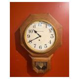 Lot #33 Antique Ingraham Regulator Clock Lot #33 Antique Ingraham Regulator Clock