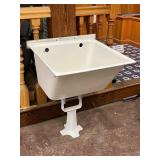 Lot #75 Large Porcelain Over Cast Iron Sink Basin Lot #75 Large Porcelain Over Cast Iron Sink Basin