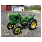 Restored 1942 John Deere LA Restored 1942 John Deere LA