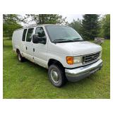 2005 Ford E-350 Econoline Work Van 