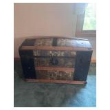 Antique Hump Back trucnk