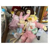 3057 - Original 1985 Appalachian Artworks Incorporated Cabbage Patch Kids w/ Bunnybees (one signed b