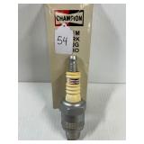 #54 Champion AM/FM Spark Plug Radio with Box