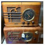 #113 Lot of 2 Tabletop Radios Incl. La Salle , Imperial 