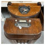 #131 Lot of 2 Zenith Table Side Radios 