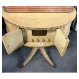 #143 Round Silvertone Table Radio 