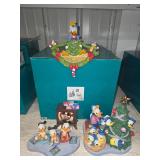 Holiday Hat Trick Donald, TV, Huey, Dewey and Louie 258/1000 #4001762,Donald and Chipmunks Christmas Holiday Hat Trick Donald, TV, Huey, Dewey and Louie 258/1000 #4001762,Donald and Chipmunks Christmas