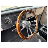#5 Stainless steel door handles locks, tilt steering wheel,