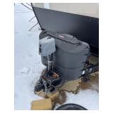#13 This travel trailer is equipped with a hydraulic jack for the hitch