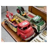 #1651 & #1652 Wyandotte Toy Trucks #1651 & #1652 Wyandotte Toy Trucks