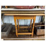 #1747 Antique Square Tavern End Table #1747 Antique Square Tavern End Table