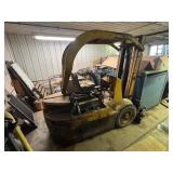 Hyster Space Saver Model YT-40 4,000 lbs. Cap Propane Powered Fork