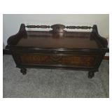 ERC Cedar Blanket Chest