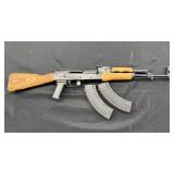 AK-47 WASR 10 862 Cal 7.62×39 mm SER#1–77 676–07 with two clips