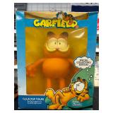 NIB Garfield Posable 