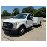Lot #51 UM#1203- 2017 Ford F350 DRW Truck- 25k