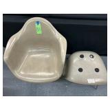 #811 Lot of 2 Herman Miller/ Eames Beige Fiberglass Arm Shell Chair 