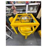 #856 Set of 4 Plastic Pop Era Chairs with Glass top & Daisey Clock by Ingram 