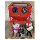 Central Pneumatic 40LB. Capacity Floor Blast Cabinet