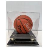 #117 Kareem Abdul-Jabbar Autographed Spalding Basketball in acrylic case