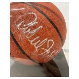 #117 Kareem Abdul-Jabbar Autographed Spalding Basketball in acrylic case