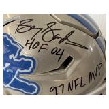 #125 Barry Sanders Lions signed helmet “HOF-04 97 NFL MVP” inscription with  Beckett COA with acryli