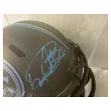 #177 Derrick Henry 2 Titans signed mini helmet with  Beckett COA with acrylic case