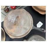 #776 Griswold No. 9 Cast Iron Skillet w/ No. 9 Cast Iron Lid