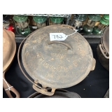 #782 Griswold No. 9 Tite Top Cast Iron Dutch Oven w/ No.9 Cast Iron Lid