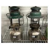 #823-24 Coleman Model 242C Green Gas Lantern