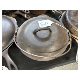 #801 No. 8 Cast Iron Roaster w/ Lid